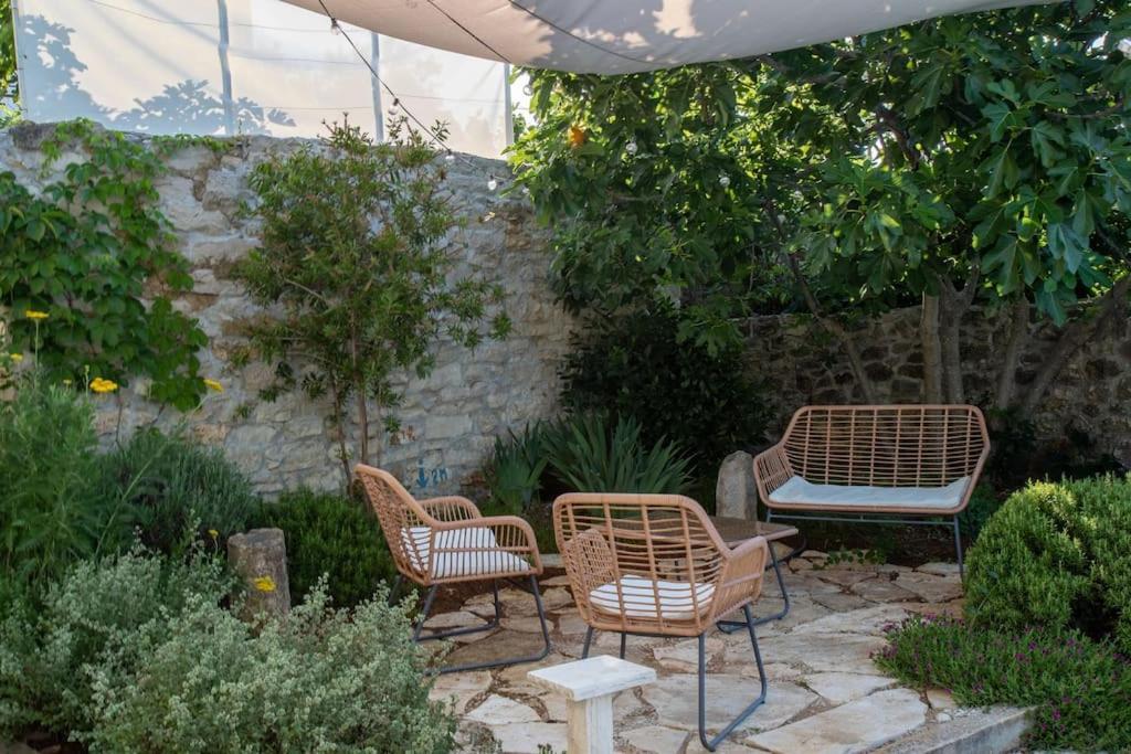 Вилла Stone House Kula Milica Mala Cista Экстерьер фото