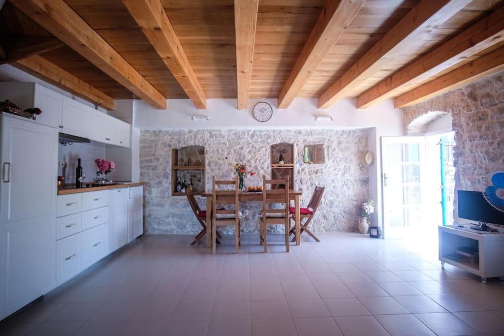 Вилла Stone House Kula Milica Mala Cista Экстерьер фото